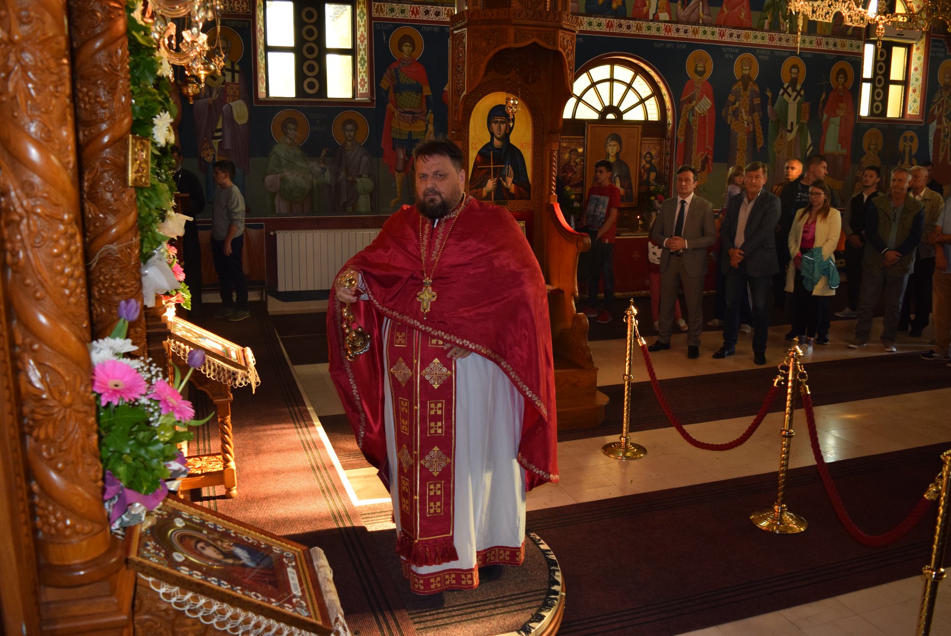 NAJRADOSNIJI HRIŠĆANSKI PRAZNIK VASKRS PROSLAVLJEN U UGLJEVIKU