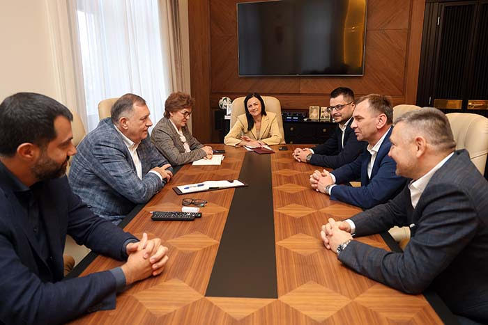 NAČELNIK UGLJEVIKA DRAGAN GAJIĆ IMAO VEOMA POZITIVAN SASTANAK SA PREDSJEDNIKOM RS MILORADOM DODIKOM