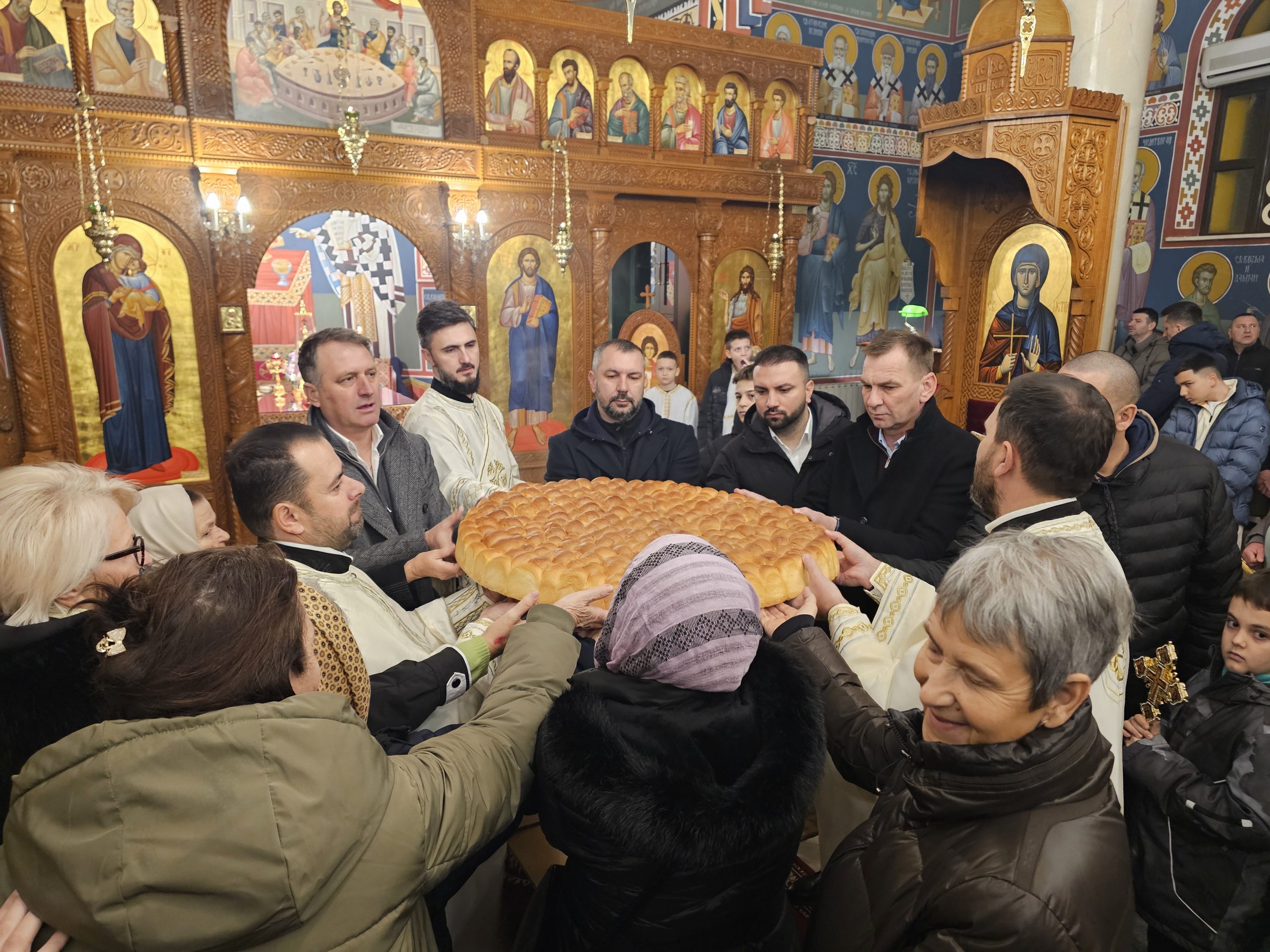 BOŽIĆ U UGLJEVIKU: MOLITVA, SABORNOST I RADOST