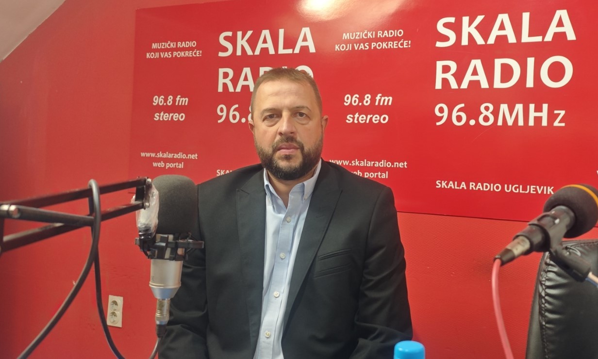 DR ŽELIMIR NEŠKOVIĆ NA SKALA RADIJU PREDSTAVIO IZBORNI PROGRAM SDS-A: REŠENJA ZA RITE UGLJEVIK I BOLJI ŽIVOT GRAĐANA…