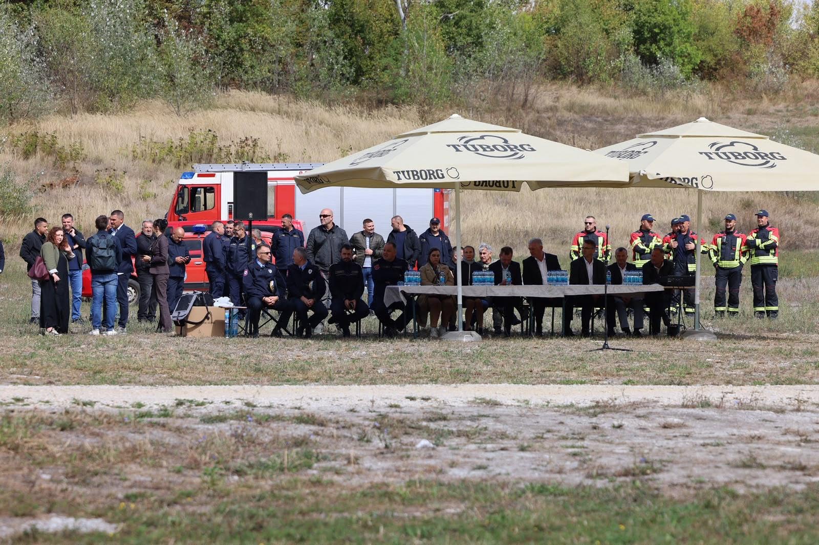 POKAZNOM VJEŽBOM „SIGURNA MAJEVICA – SEPTEMBAR 2026“ UNAPRIJEĐENA SARADNJA SLUŽBI ZAŠTITE I SPAŠAVANJA NA MAJEVICI